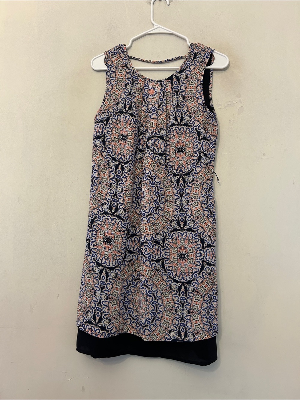 DR2 Sleeveless Medallion Print Shift Dress in Navy Black underlay Size XS NWT